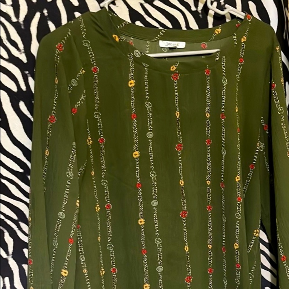 Long sleeve Jodifl blouse!